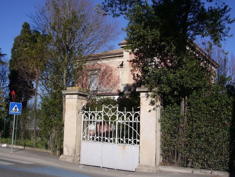 Villa Maria Bed & Breakfast, Corridonia, Marche Екстер'єр фото
